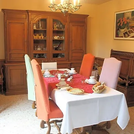 La Maison Du Verger Oda ve Kahvaltı 3*